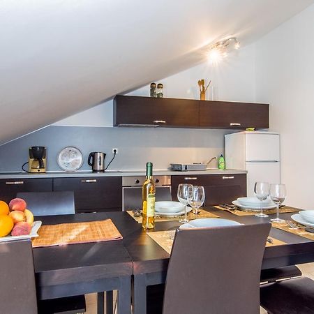 Apartments Domuzin Biograd Na Moru Εξωτερικό φωτογραφία