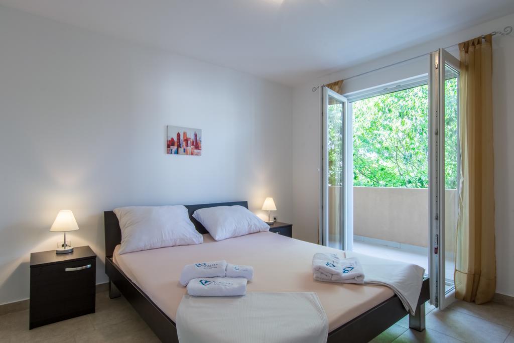 Apartments Domuzin Biograd Na Moru Εξωτερικό φωτογραφία