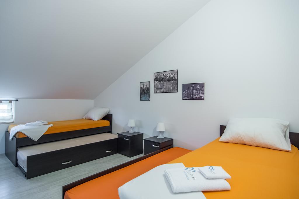 Apartments Domuzin Biograd Na Moru Εξωτερικό φωτογραφία